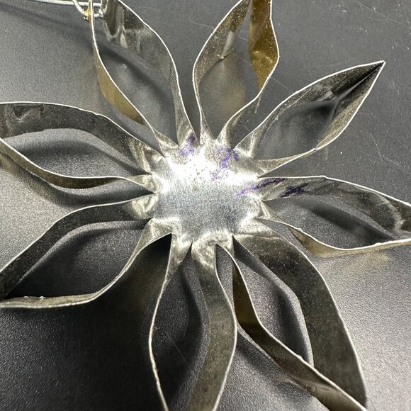 Vintage Christmas Ornaments Handmade Aluminum Flowers Decorations Set Of 3 - Picture 4 of 7